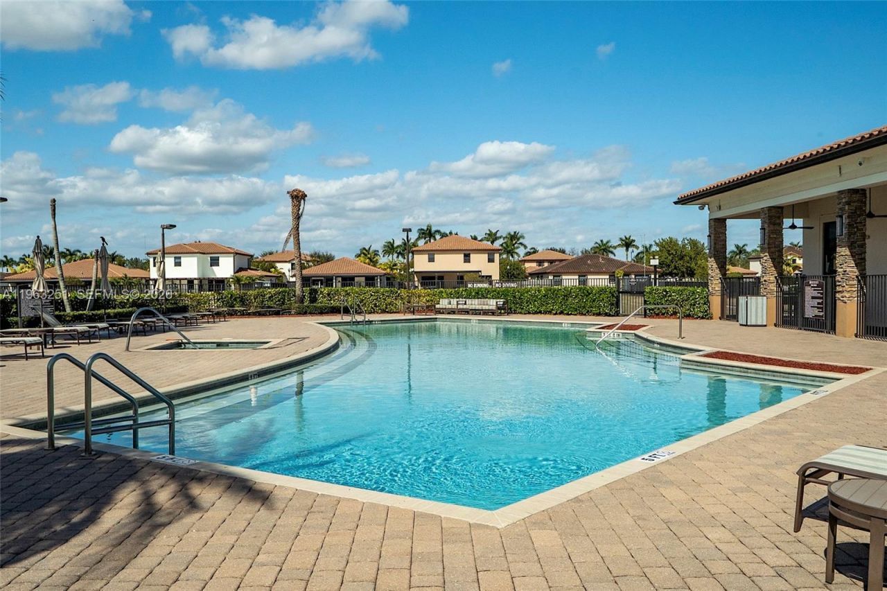 2597 SE 2nd St, Homestead, FL 33033 Photo