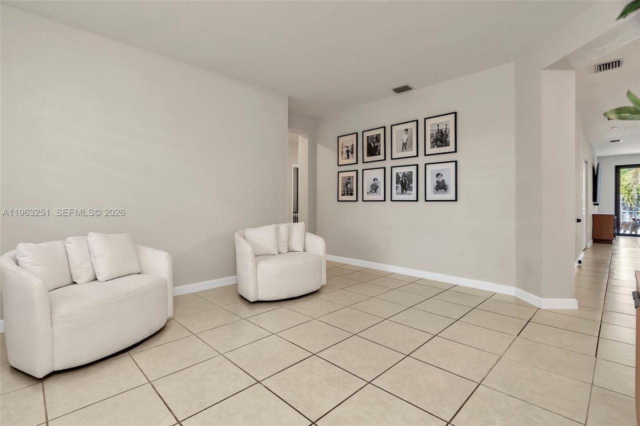 2597 SE 2nd St, Homestead, FL 33033 Photo