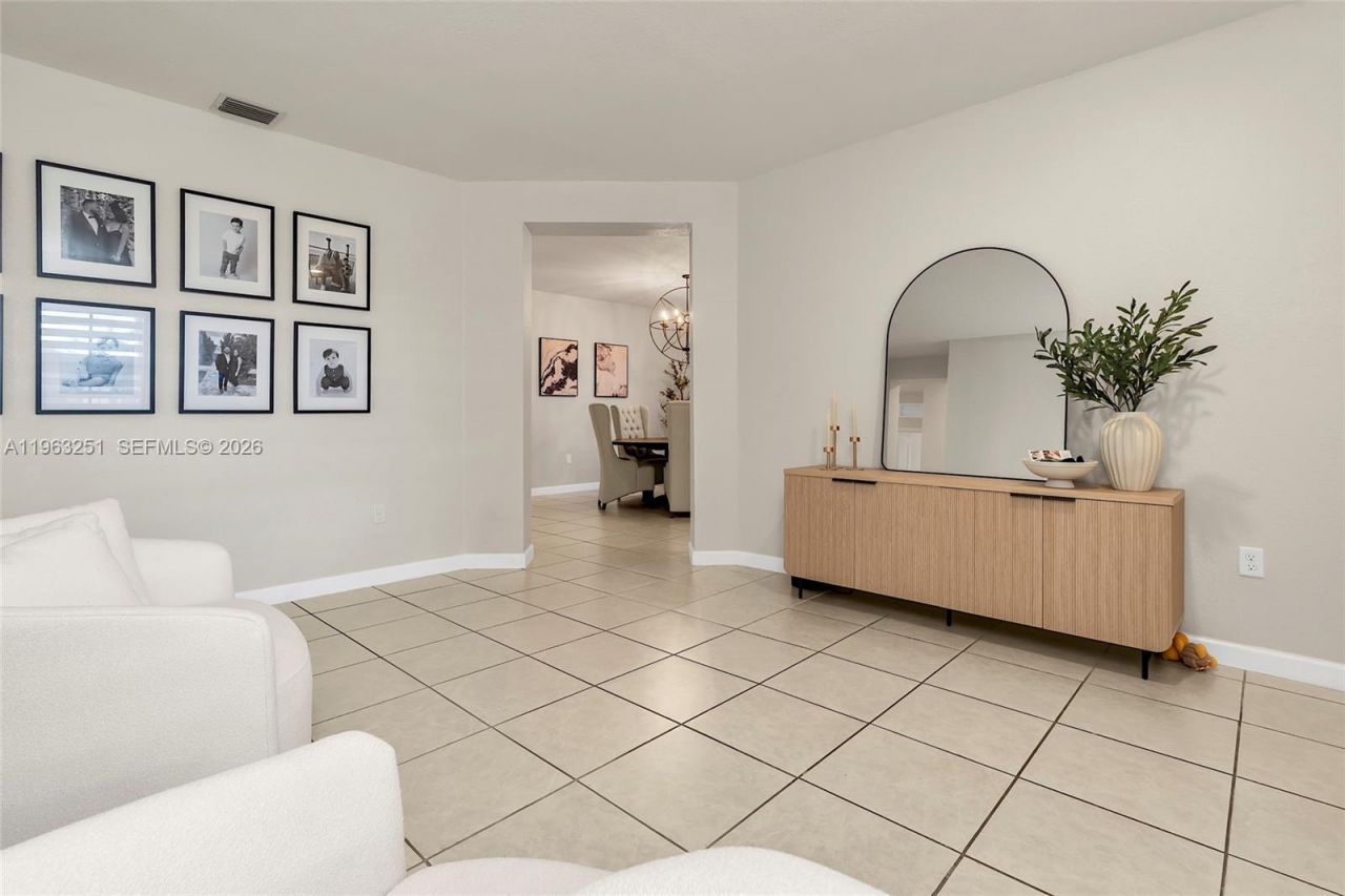 2597 SE 2nd St, Homestead, FL 33033 Photo