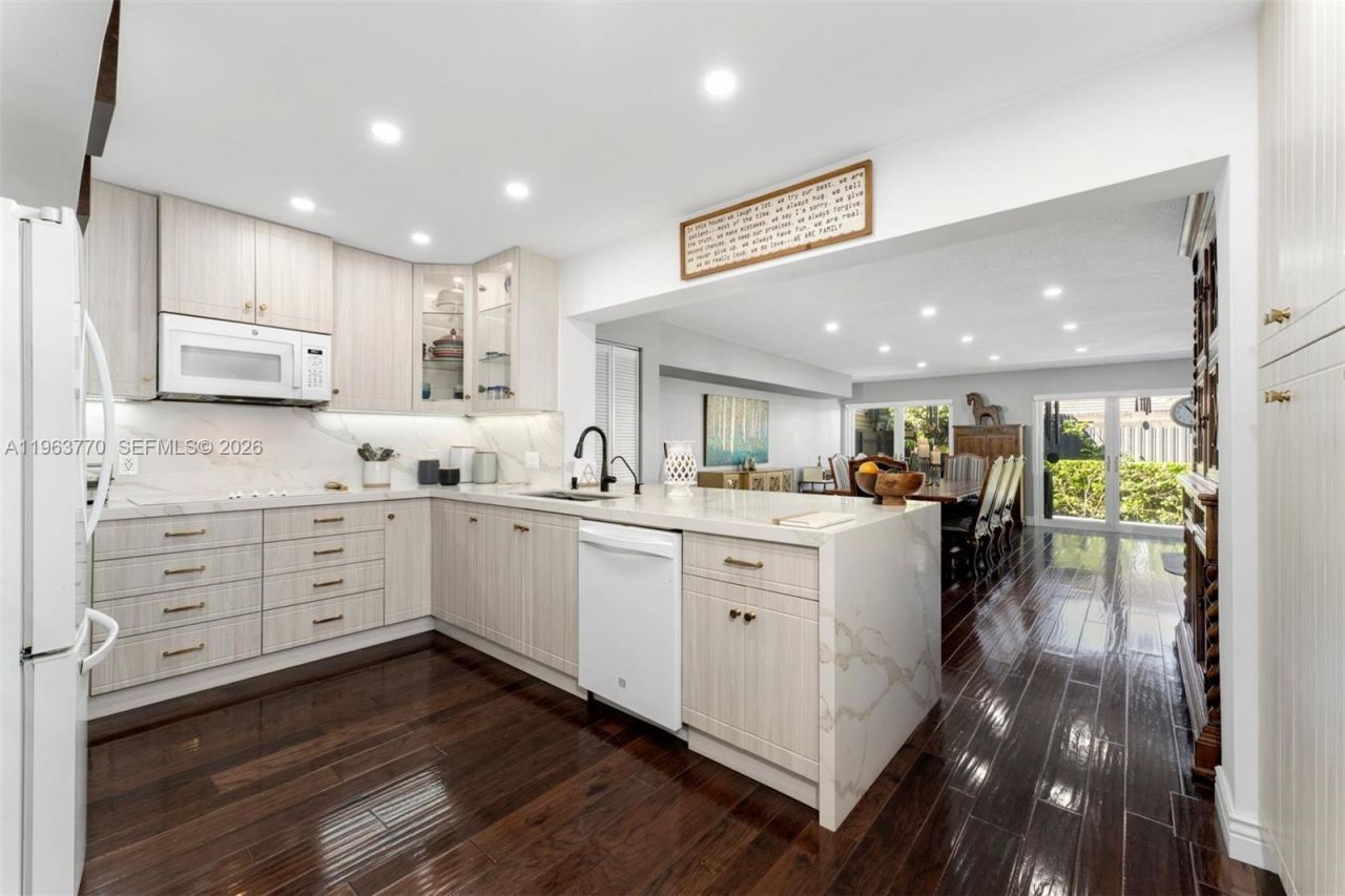 714 NW 134th Pl, Miami, FL 33182 Photo