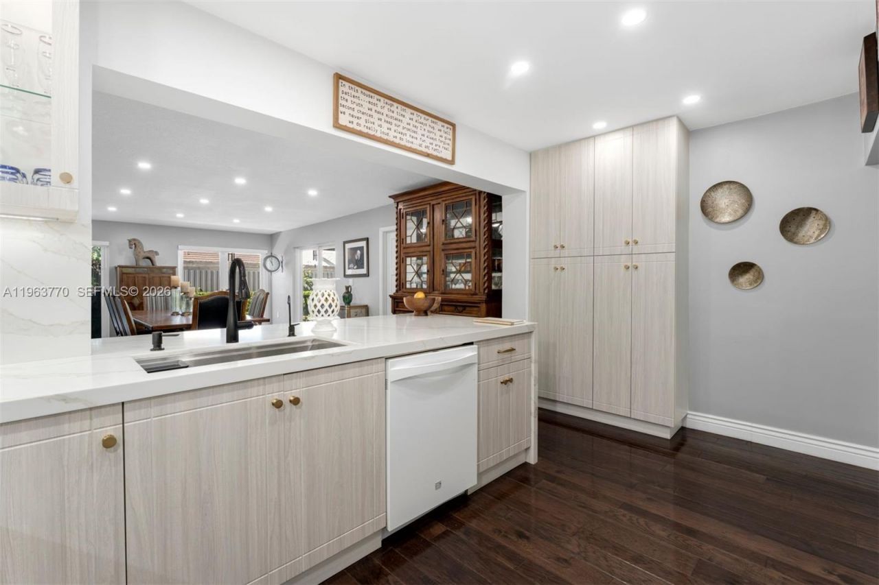 714 NW 134th Pl, Miami, FL 33182 Photo