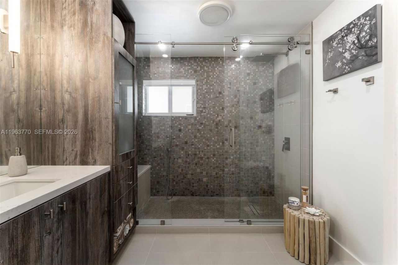 714 NW 134th Pl, Miami, FL 33182 Photo