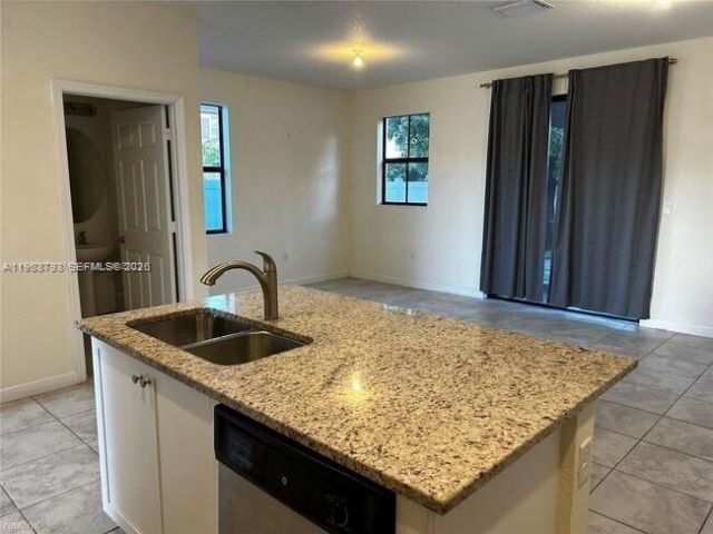3402 W 105th St, Unit N/A, Hialeah, FL 33018 Photo