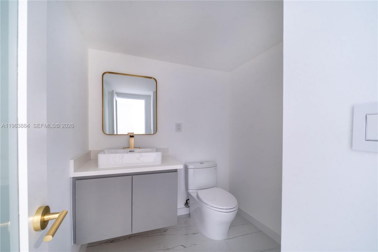 19380 Collins Ave, Unit 1105, Sunny Isles Beach, FL 33160 Photo