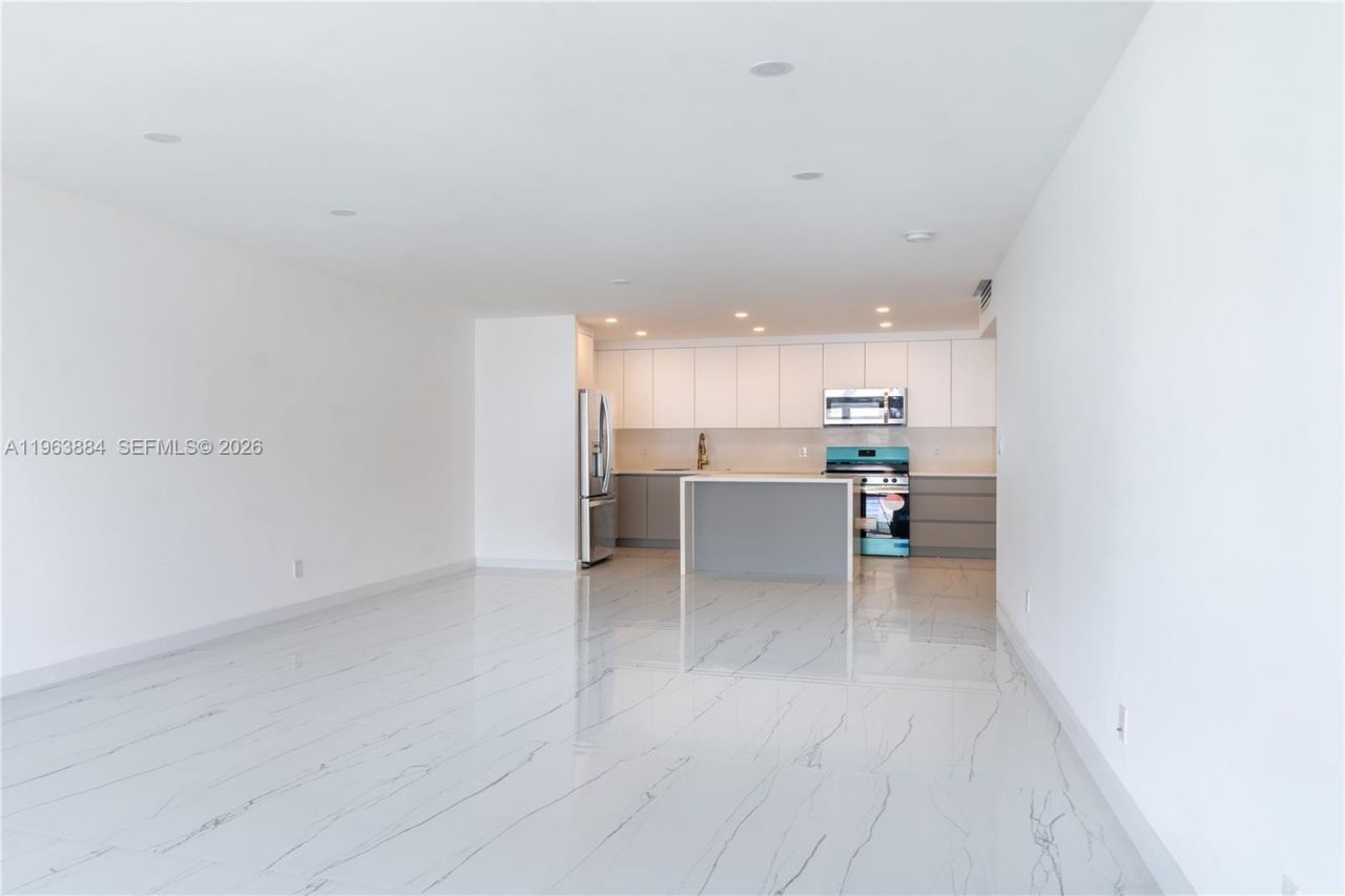 19380 Collins Ave , Unit 1105, Sunny Isles Beach, FL 33160 Photo