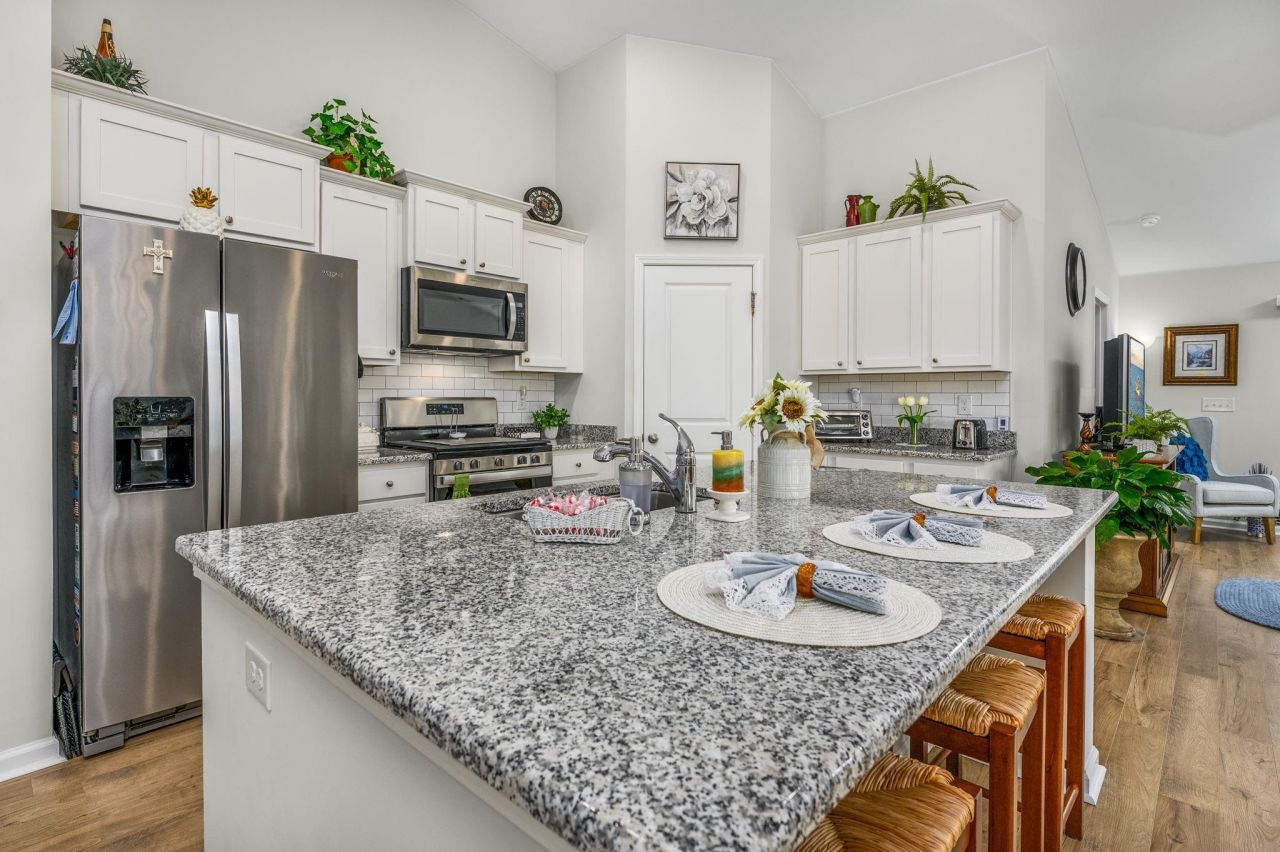 604 Wallace Dr. Photo 5