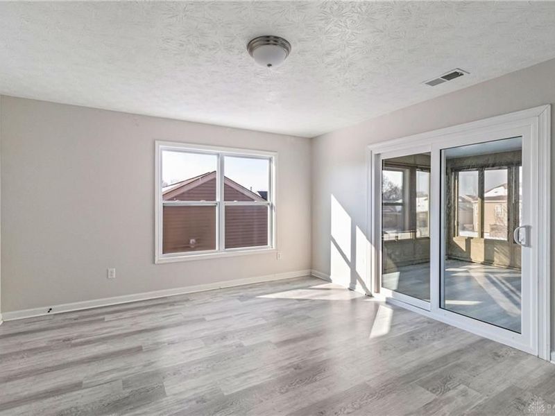 8041 Bushclover Drive, Tipp City, OH 45371 Photo 17