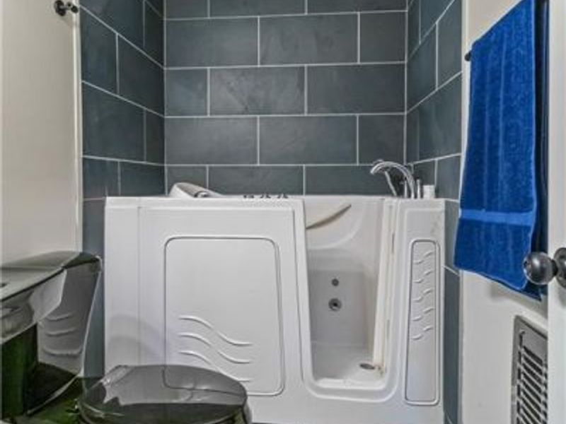 8041 Bushclover Drive, Tipp City, OH 45371 Photo 29