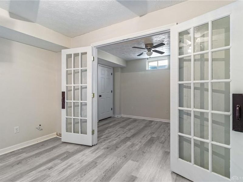 8041 Bushclover Drive, Tipp City, OH 45371 Photo 31