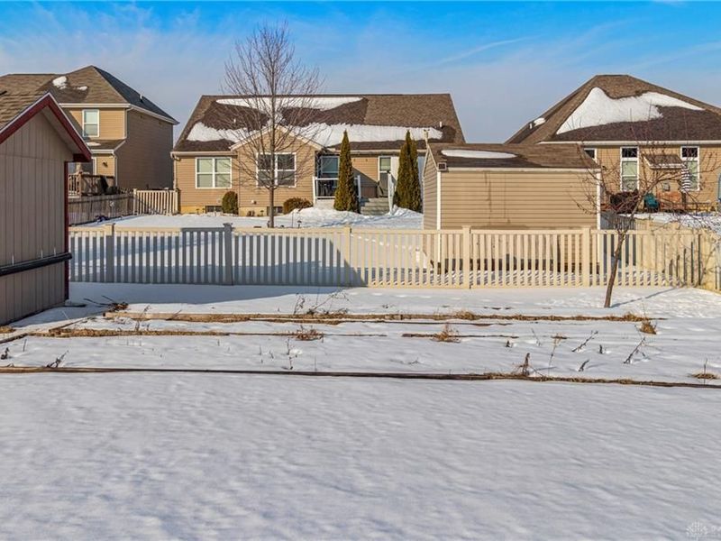 8041 Bushclover Drive, Tipp City, OH 45371 Photo 38