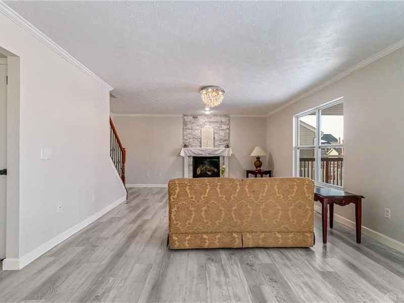 8041 Bushclover Drive, Tipp City, OH 45371 Photo 6