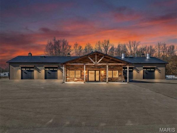 1834 W Outer Highway 61, Moscow Mills, MO 63362