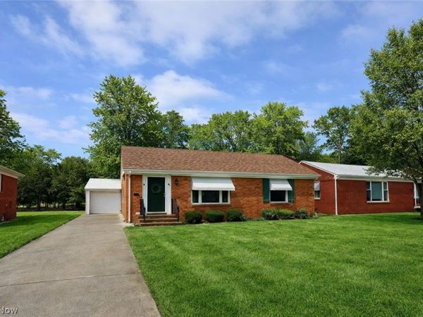 487 Karen Drive, Berea, OH 44017