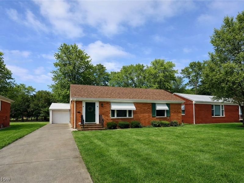 487 Karen Drive, Berea, OH 44017 Photo 1