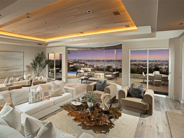 1535 Dolphin Terrace, Corona Del Mar, CA 92625