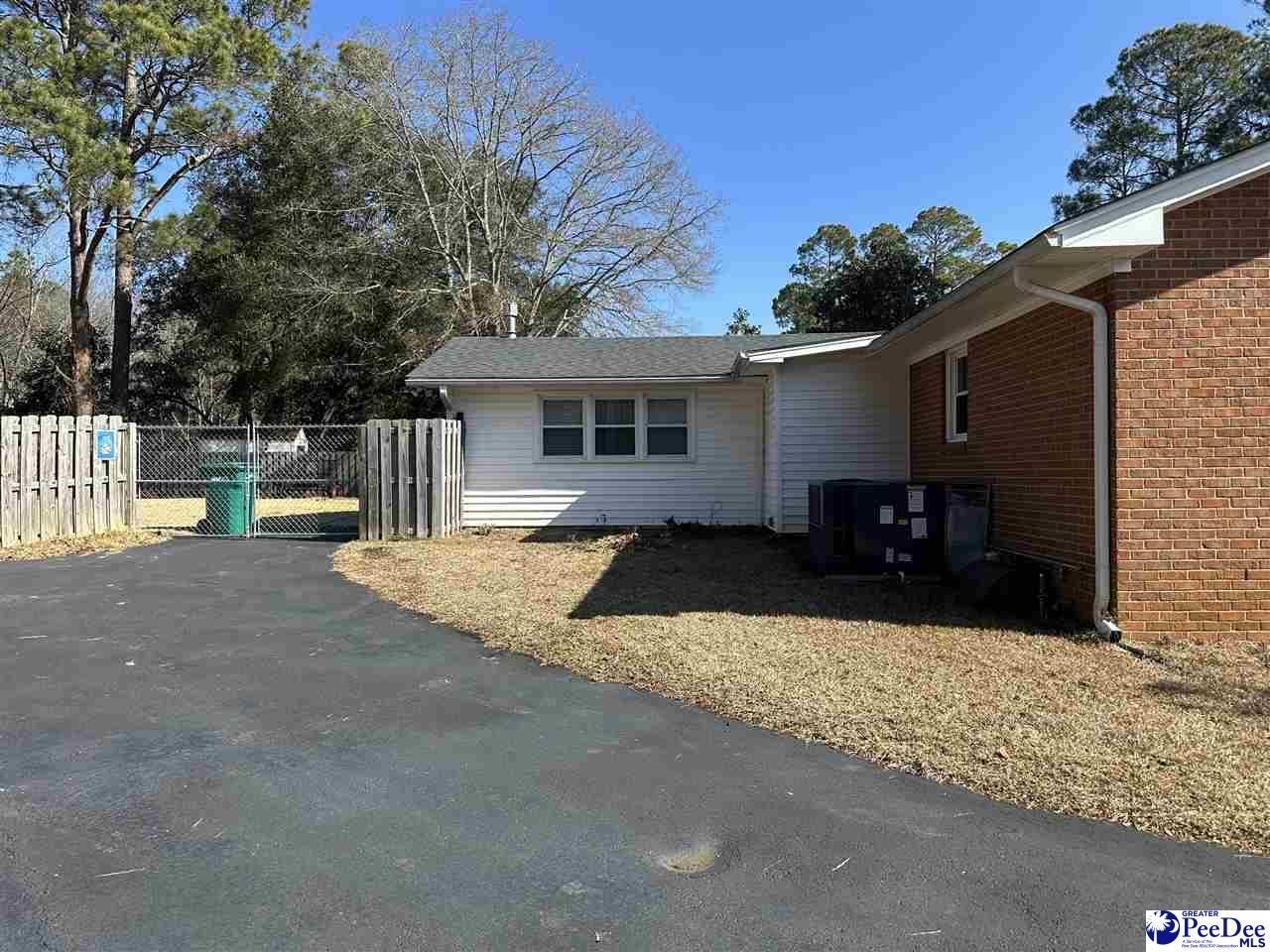 14 Hamden Circle Photo 18