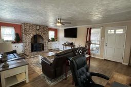 14 Hamden Circle photo 4