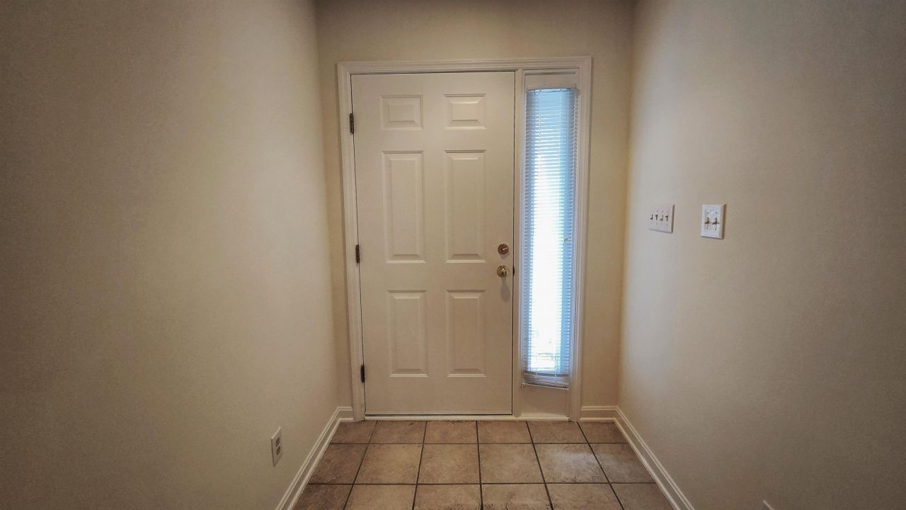 4091 Lakeshore Dr.  Photo 9