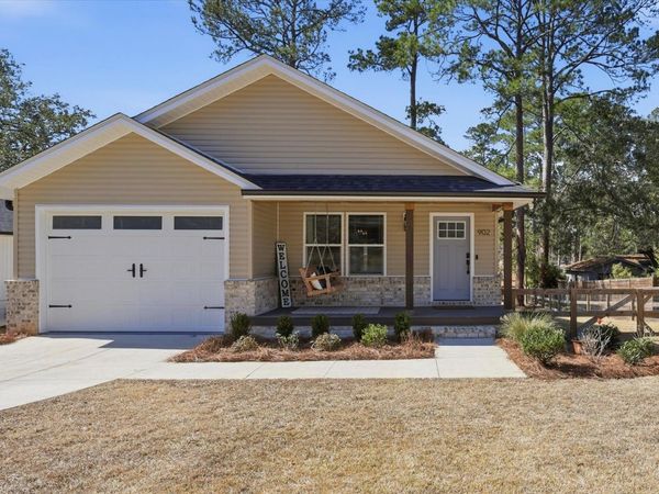 902 Circle Drive, Havana, FL 32333