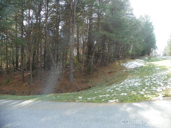 133 Lakewood Court , New London, NC 28127