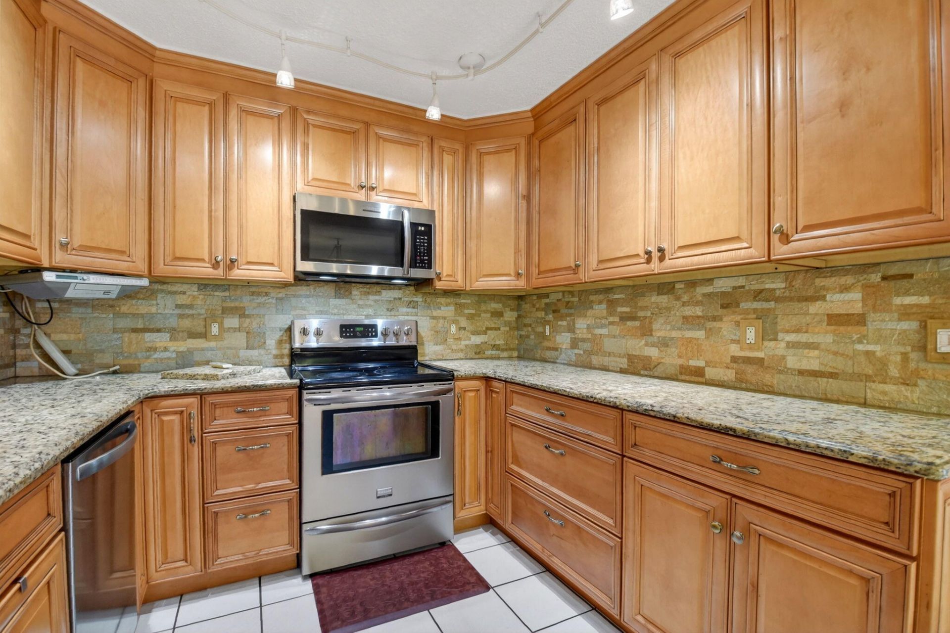 1545 W Forest Lakes Circle W, Unit B, West Palm Beach, FL 33406 Photo