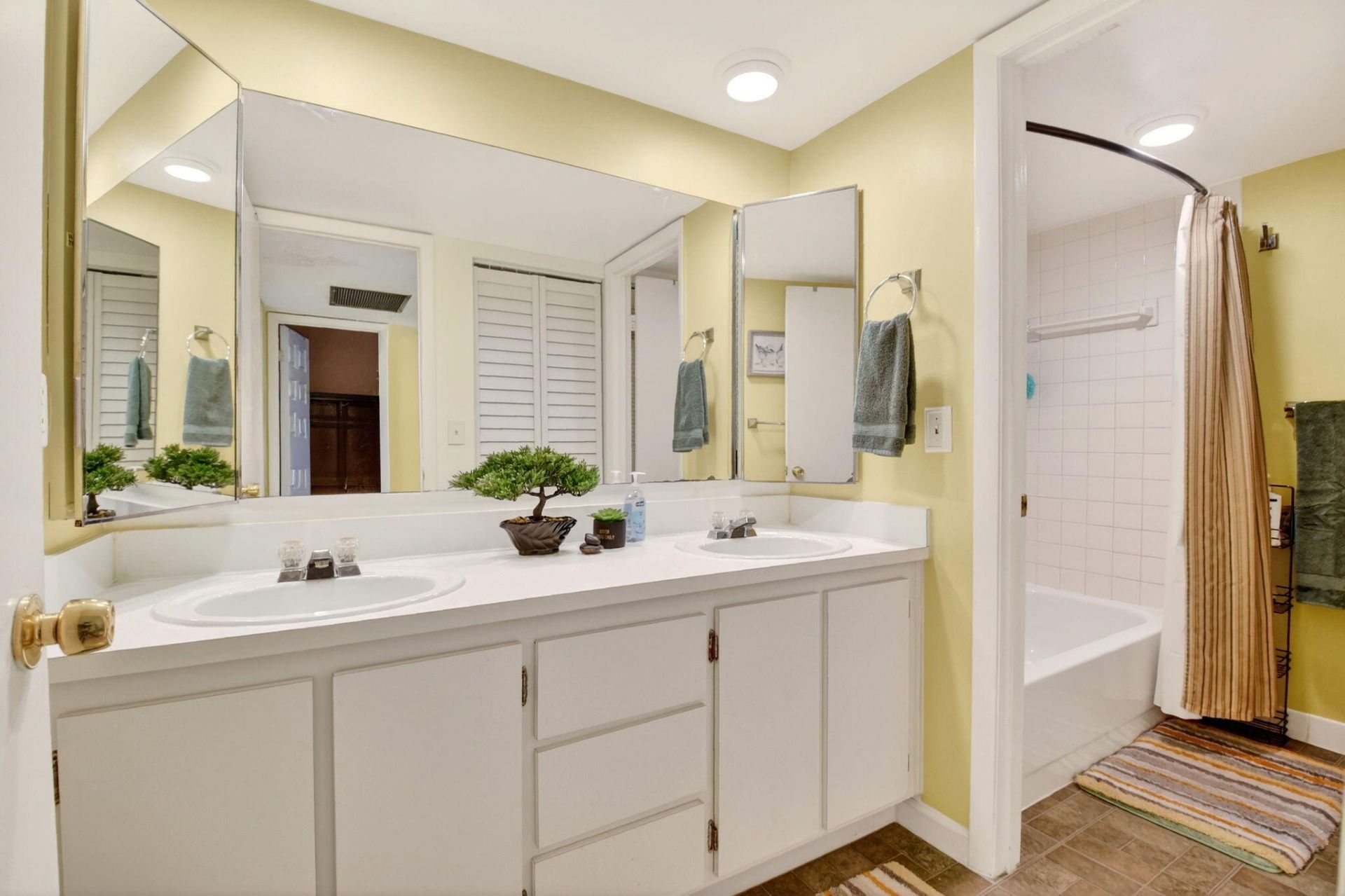 1545 W Forest Lakes Circle W, Unit B, West Palm Beach, FL 33406 Photo