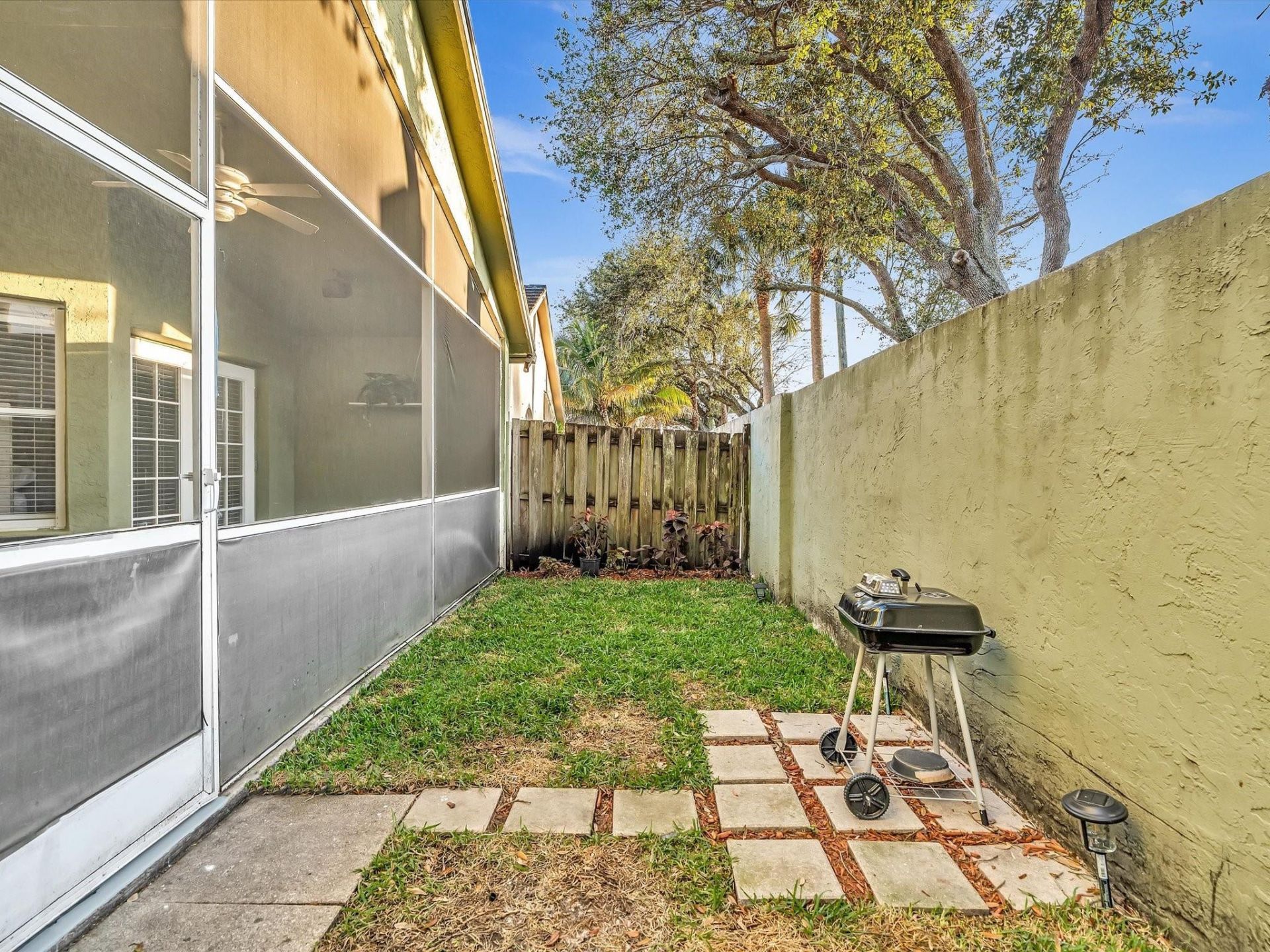 4379 Leicester Ct, West Palm Beach, FL 33409 Photo