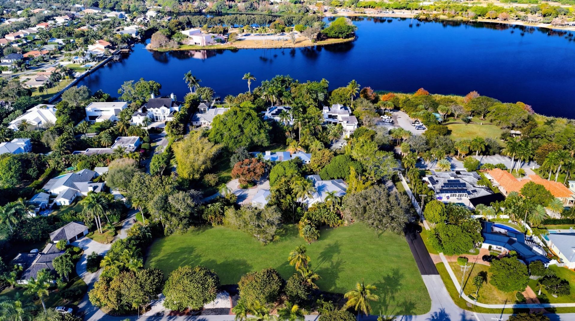 1098 Hibiscus Lane, Delray Beach, FL 33444 Photo