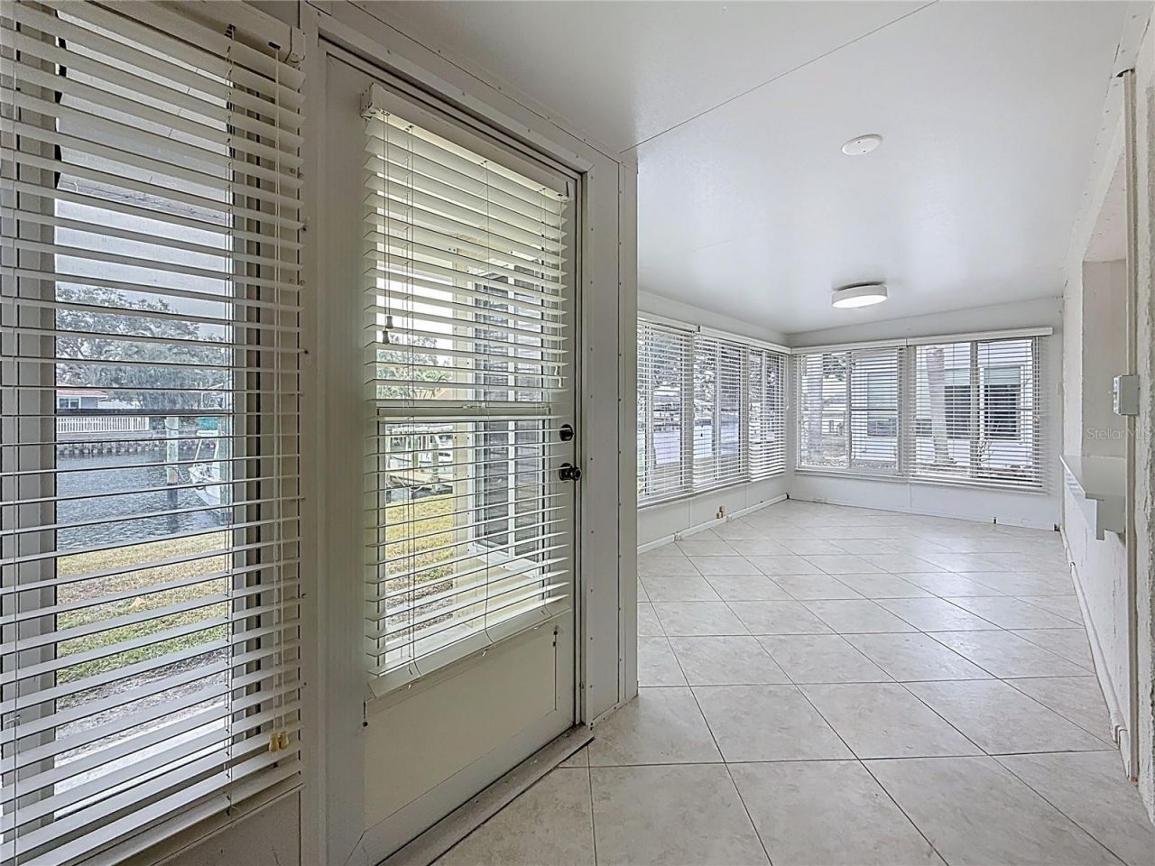 6747 Cape Hatteras Way Ne, Unit 4, Saint Petersburg, FL 33702 Photo