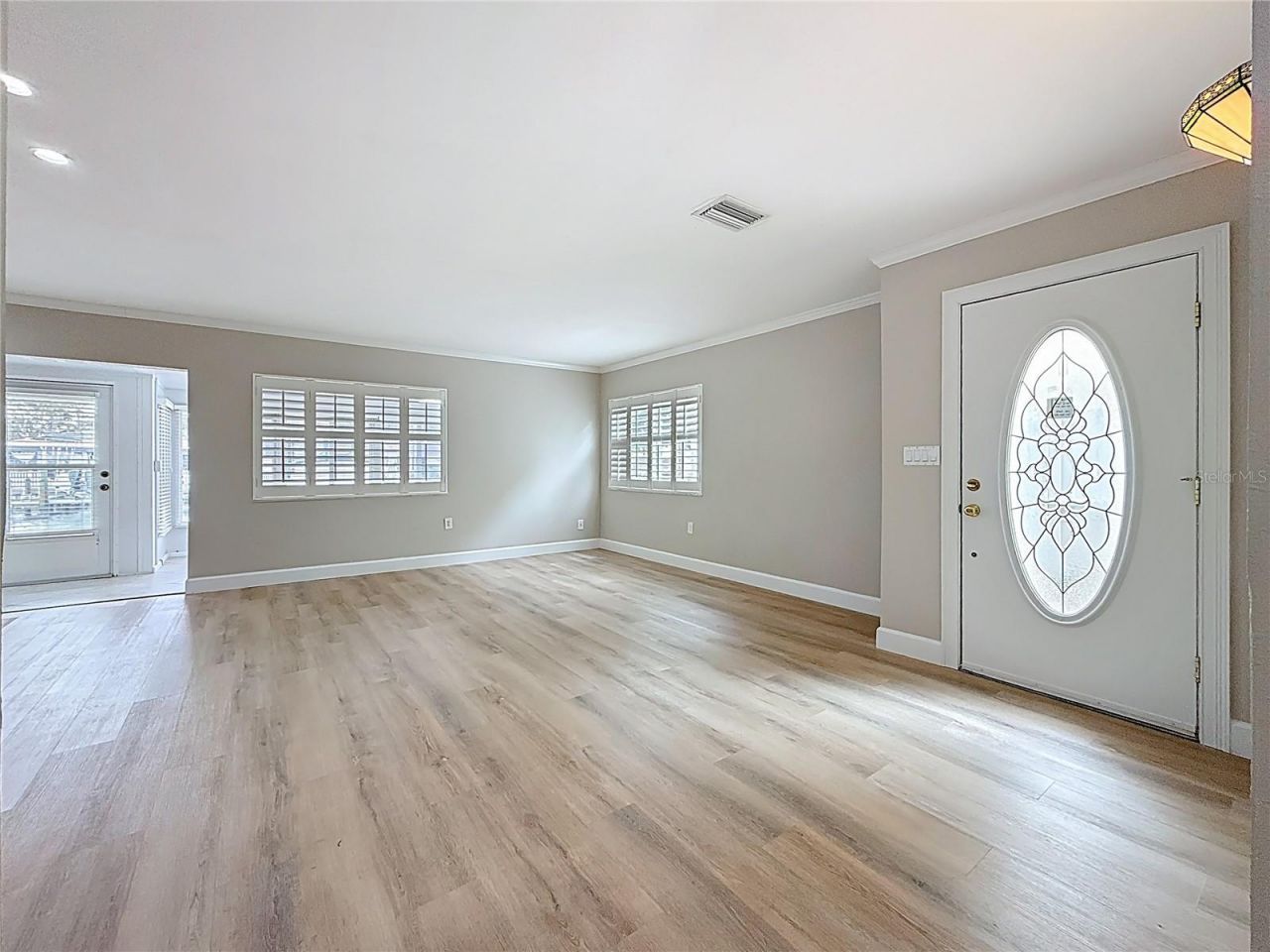 6747 Cape Hatteras Way Ne, Unit 4, Saint Petersburg, FL 33702 Photo