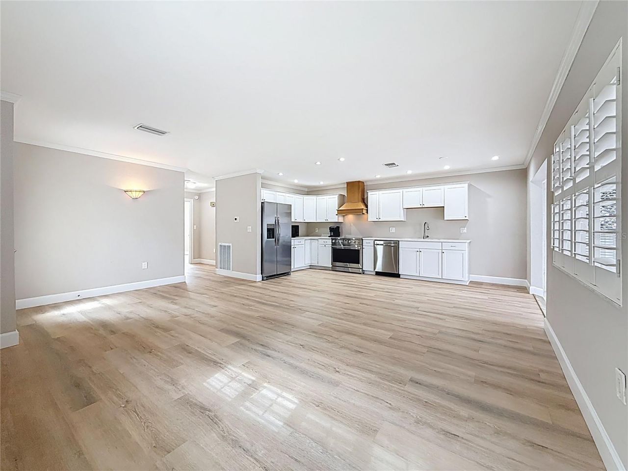 6747 Cape Hatteras Way Ne, Unit 4, Saint Petersburg, FL 33702 Photo