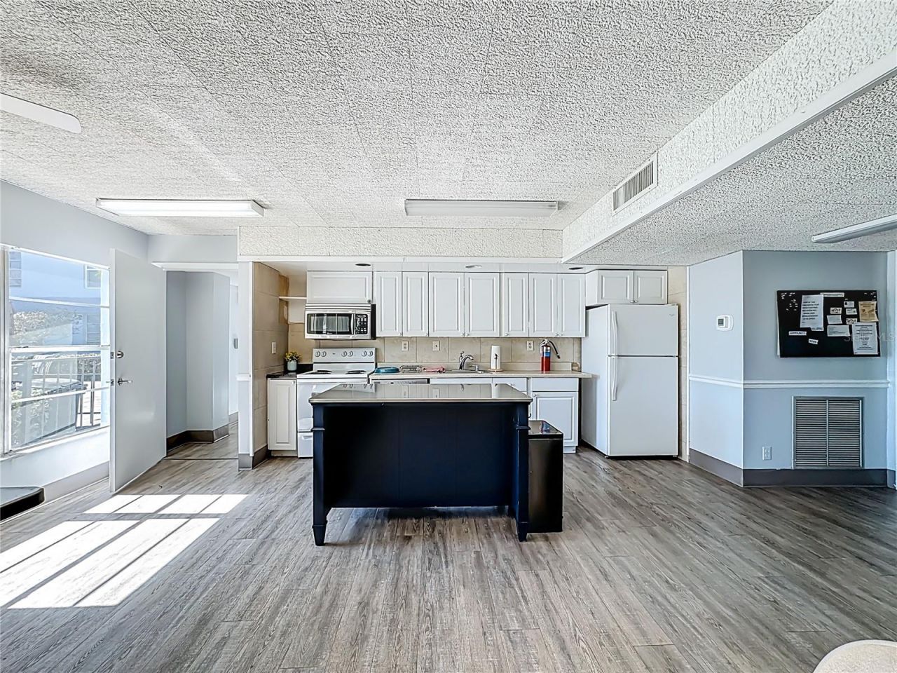 2901 26th Street W, Unit APT 511, Bradenton, FL 34205 Photo