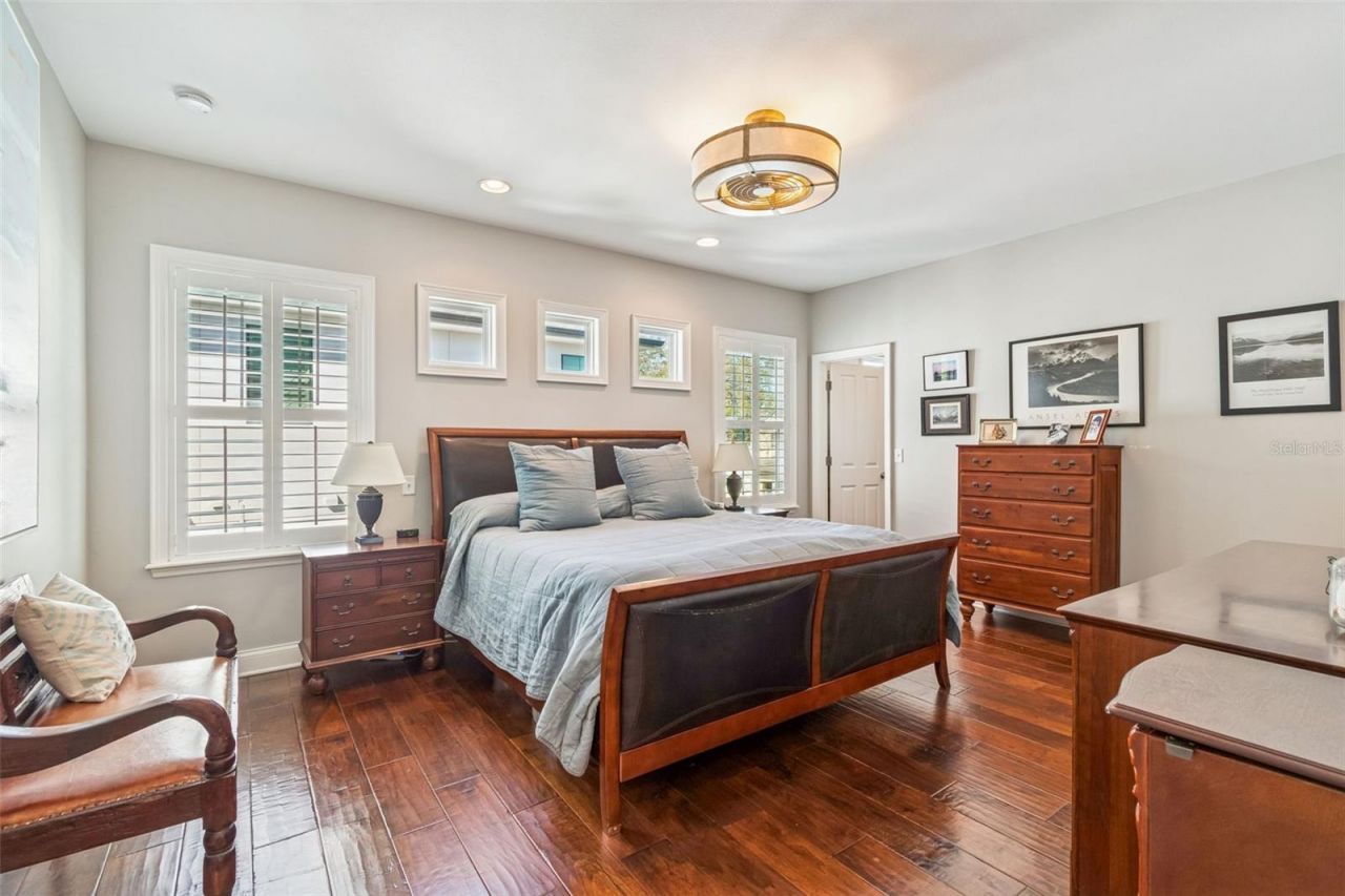 2907 W Hawthorne Road, Tampa, FL 33611 Photo