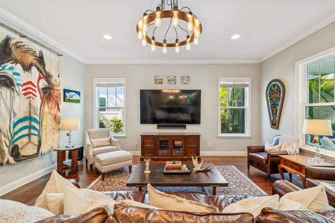 2907 W Hawthorne Road, Tampa, FL 33611 Photo