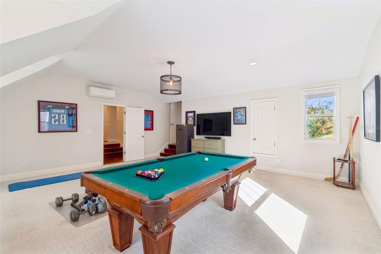 2907 W Hawthorne Road, Tampa, FL 33611 Photo