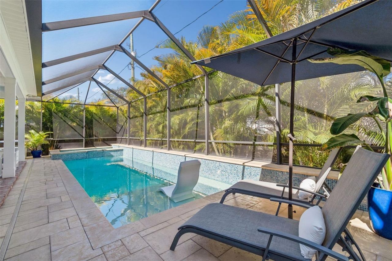 2907 W Hawthorne Road, Tampa, FL 33611 Photo