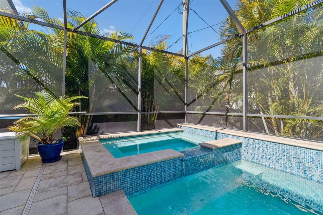 2907 W Hawthorne Road, Tampa, FL 33611 Photo