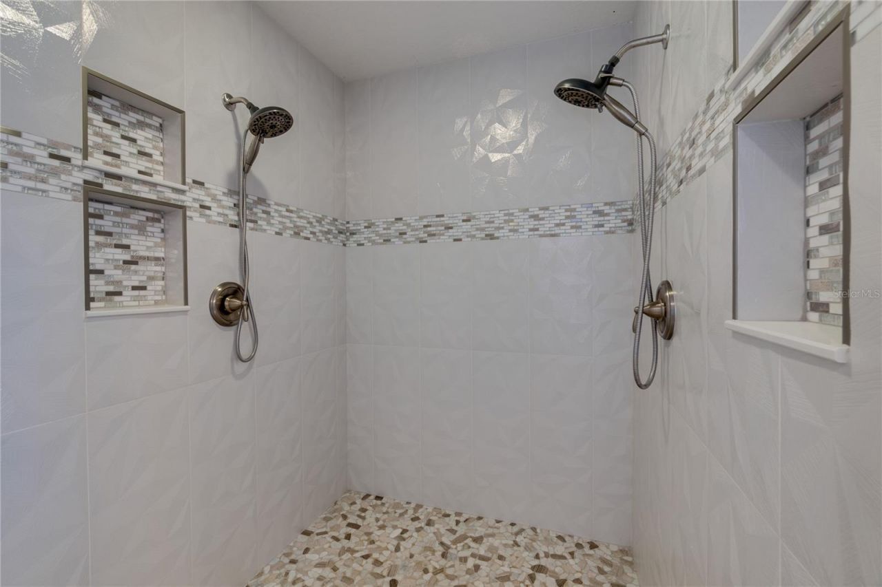 803 Gladiolus Street, Anna Maria, FL 34216 Photo