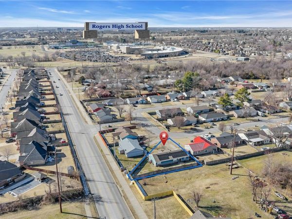 2315 S 17Th Street, Rogers, AR 72758