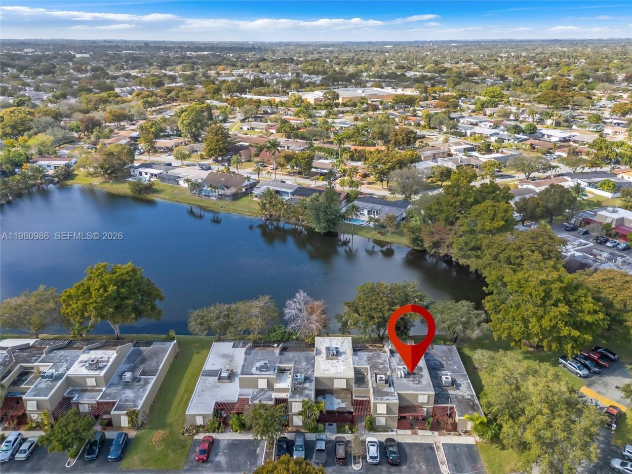 10911 N Lakeview Dr, Pembroke Pines, FL 33026 Photo