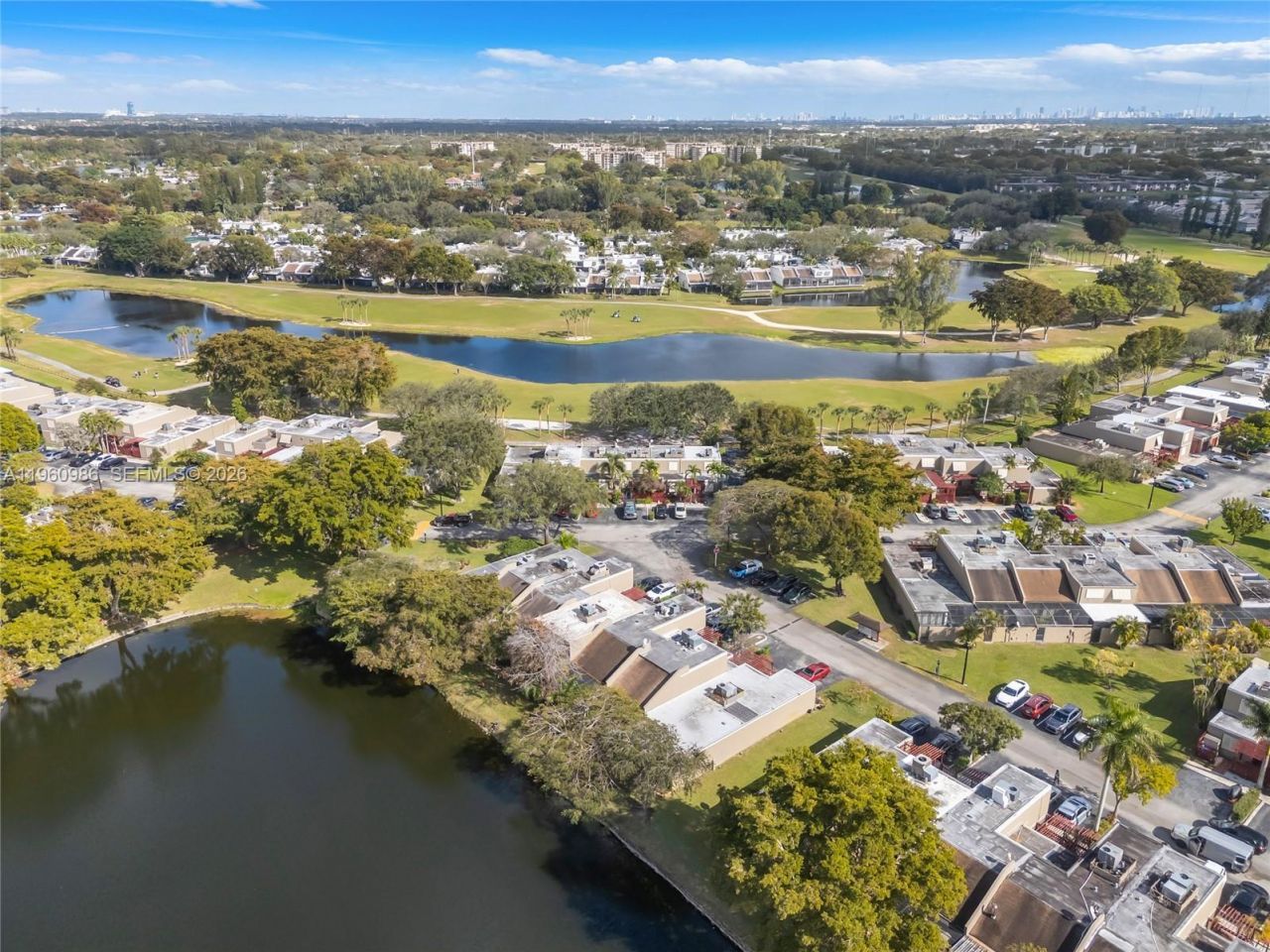 10911 N Lakeview Dr, Pembroke Pines, FL 33026 Photo