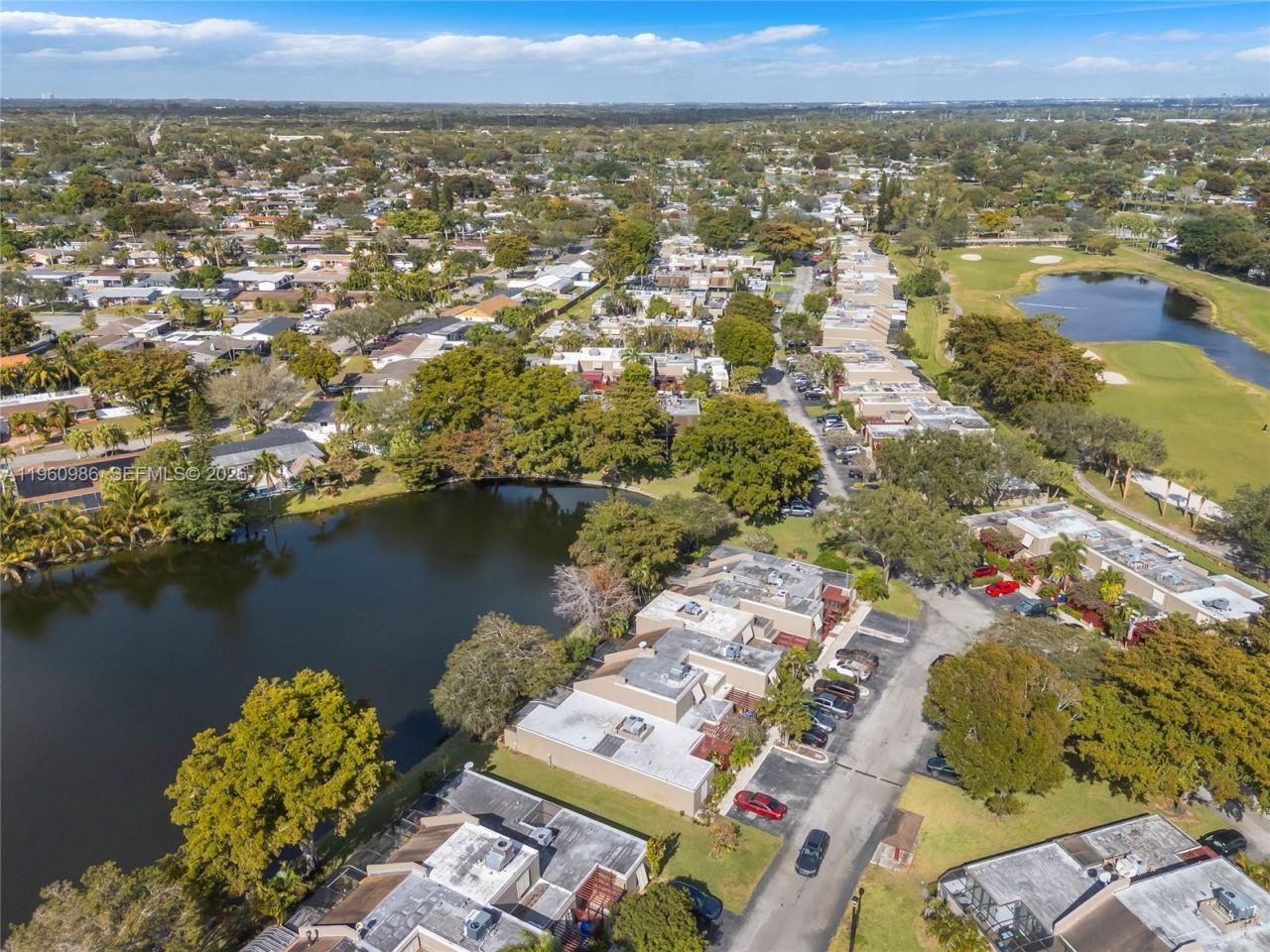 10911 N Lakeview Dr, Pembroke Pines, FL 33026 Photo