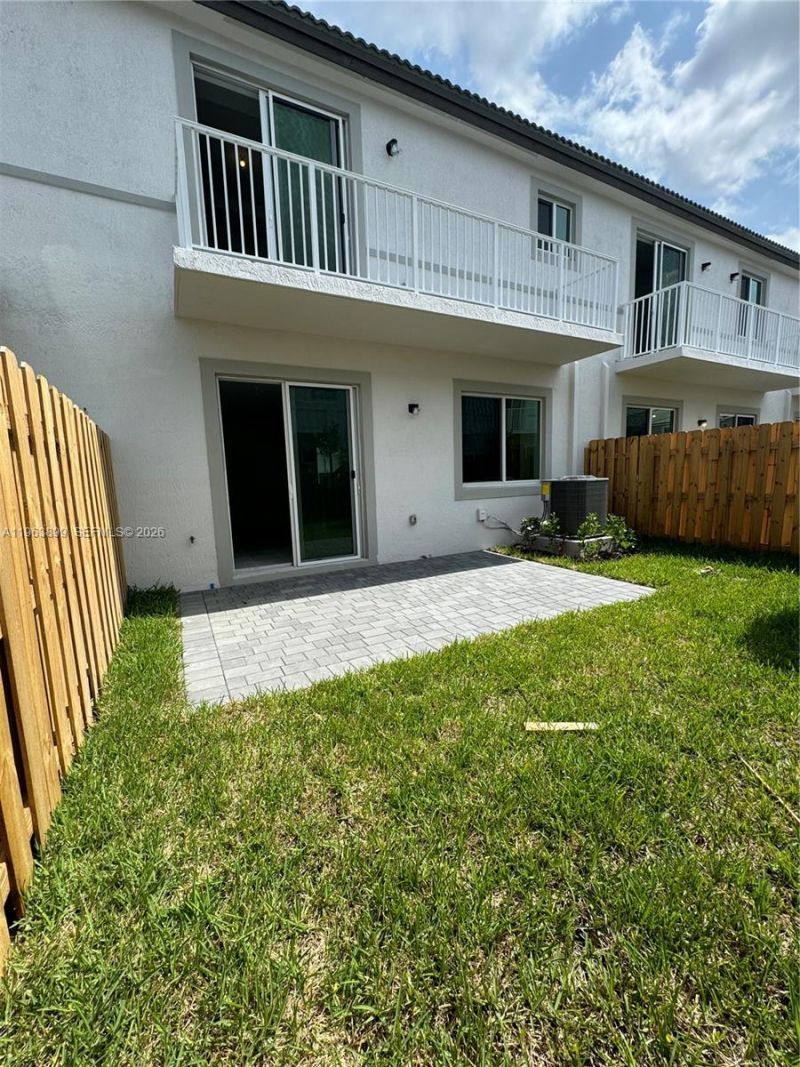 738 SE 13 Ct, Unit ., Homestead, FL 33034 Photo