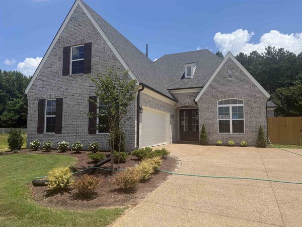 85 RIDGEFIELD DR, Oakland, TN 38060