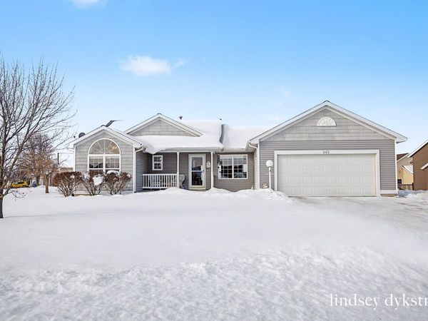 943 Red Tail Drive, Coopersville, MI 49404