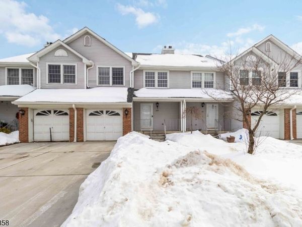 220 Harvard Dr, Independence, NJ 07840