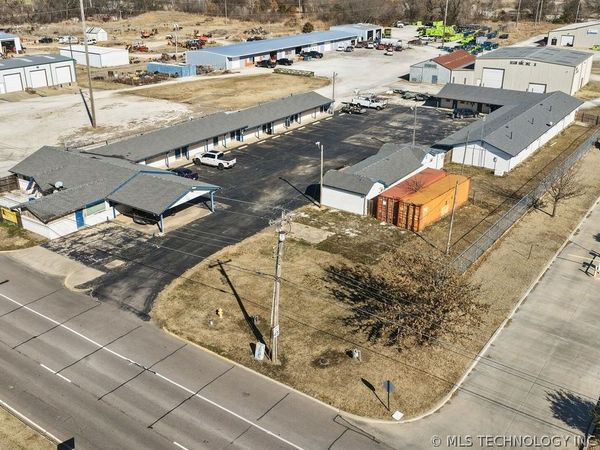 1900 N Broadway, Ada, OK 74820