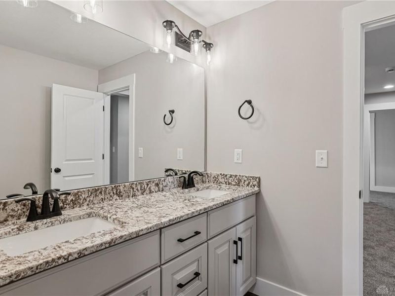 6816 Cork Drive, West Chester, OH 45069 Photo 57