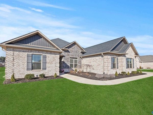 26149 Woodfield Drive, Athens, AL 35613
