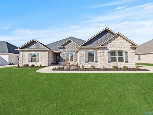 26149 Woodfield Drive, Athens, AL 35613